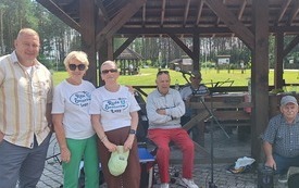nordic walking senior&oacute;w pod wieżę widokową (2)