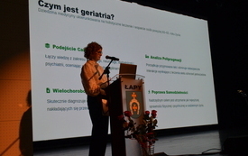 uczestnicy wykładu inaugurującego wykłady na uniwersytecie trzeciego wieku w Łapach (12)