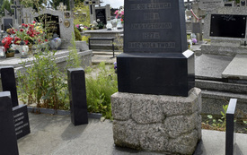 odrestaurowany nagrobek (2)