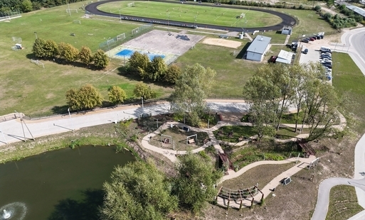 stadion miejski widziany z lotu ptaka